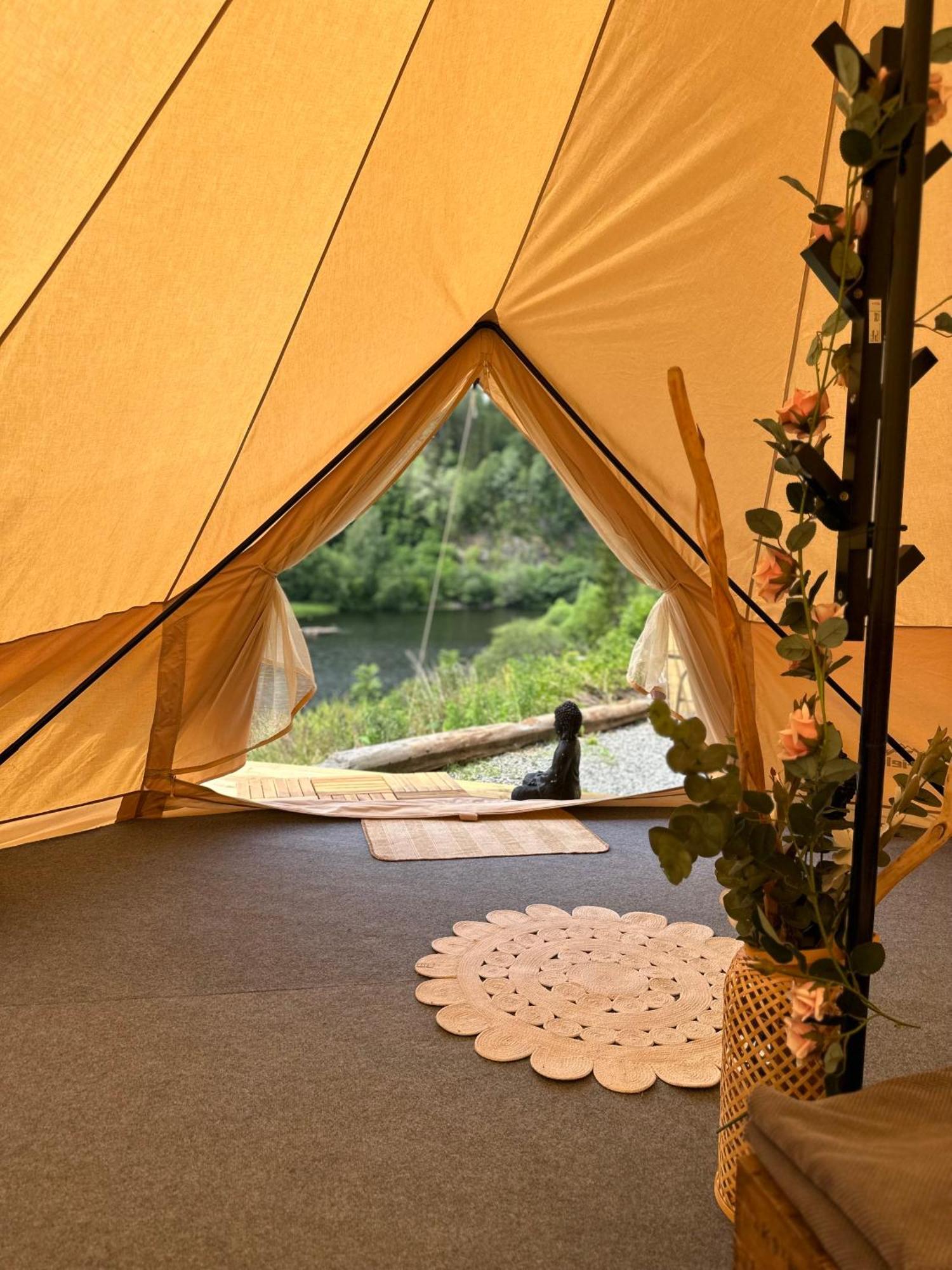 Glamping On Idyllic Lake, Paddle Boards & Rowboat Porsgrunn Kültér fotó